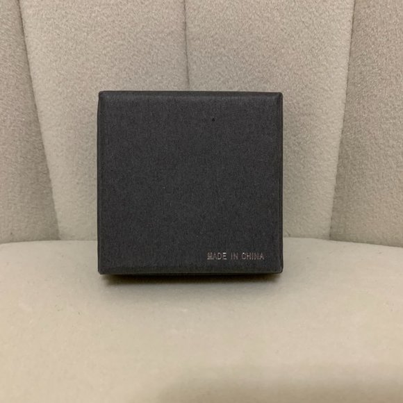 Nic&Syd Swarovski Crystal Necklace - Picture 2 of 3